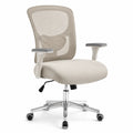 Sedia da ufficio in rete regolabile beige con base cromata e braccioli